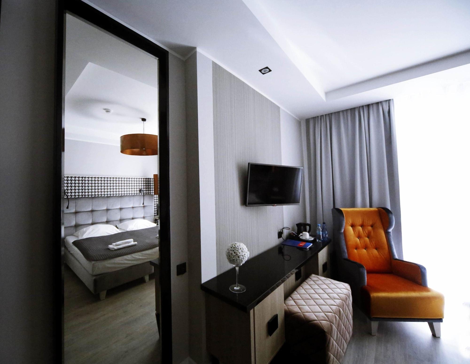 Hotel Pomaranczowa Plaza Сопот Экстерьер фото