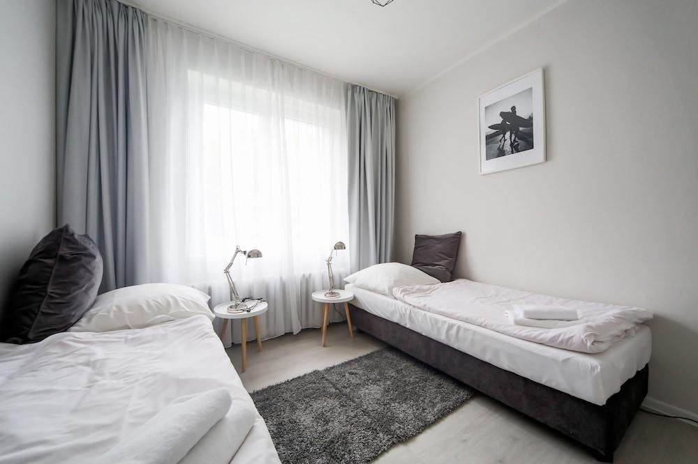 Hotel Pomaranczowa Plaza Сопот Экстерьер фото