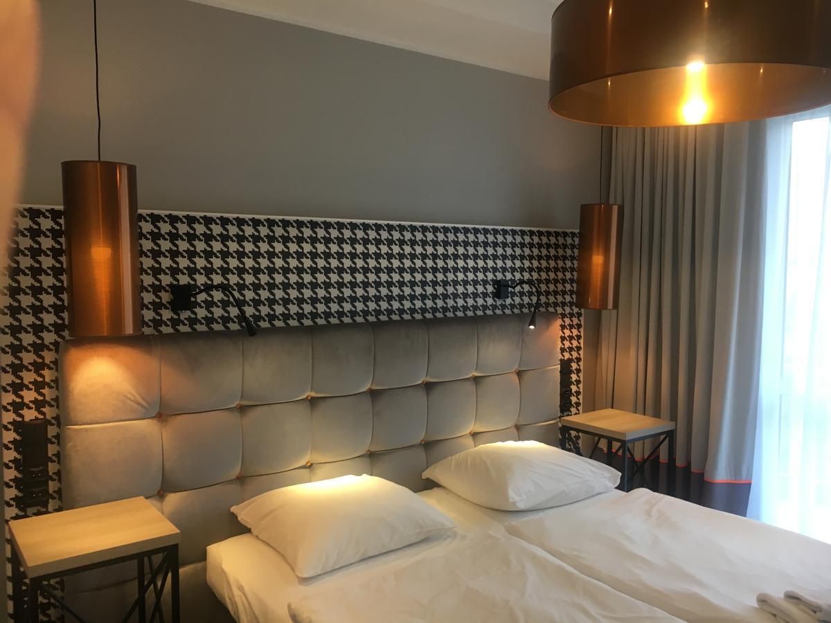 Hotel Pomaranczowa Plaza Сопот Экстерьер фото
