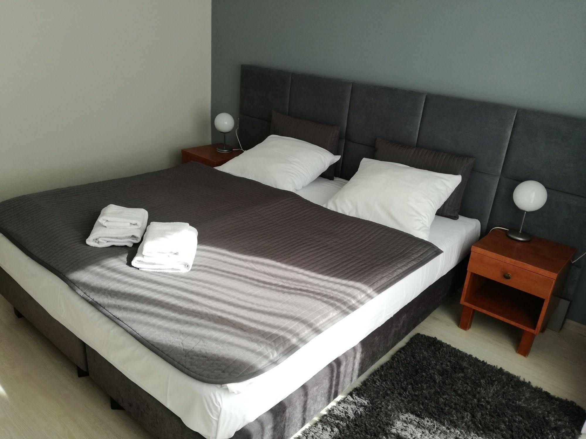 Hotel Pomaranczowa Plaza Сопот Экстерьер фото